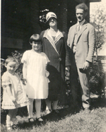 John and Hellen &lrm;(Howard)&lrm; Donker Family